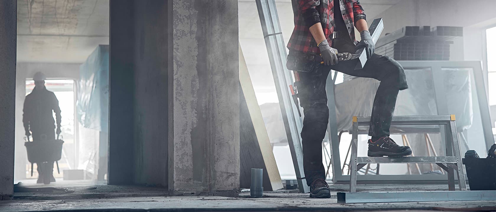 craftsman_woman_3209_7198_1680x720