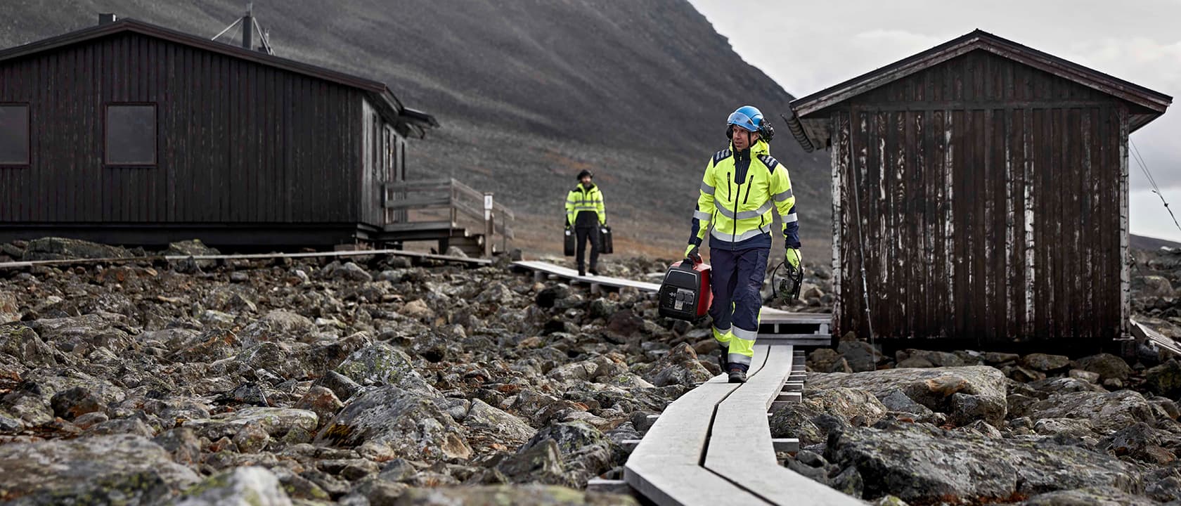 highvis_4419_1862_2296_1680x720