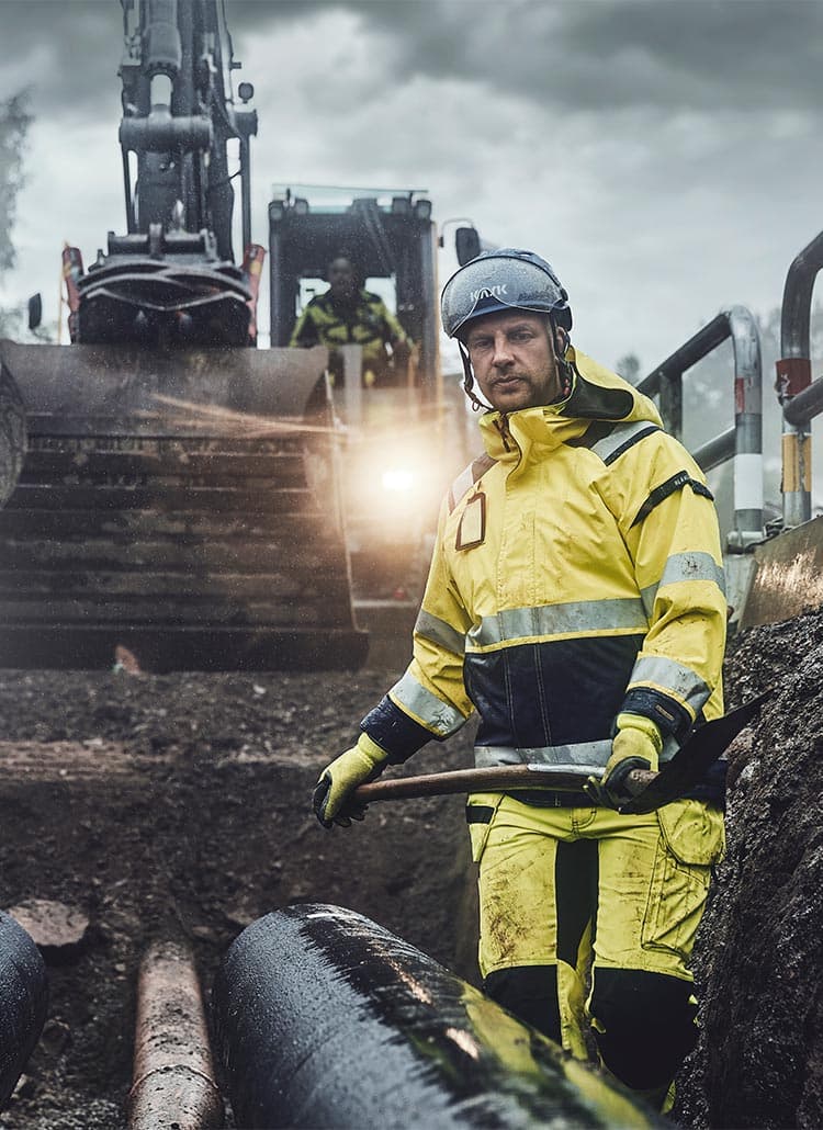 Highvis_4_750x1030