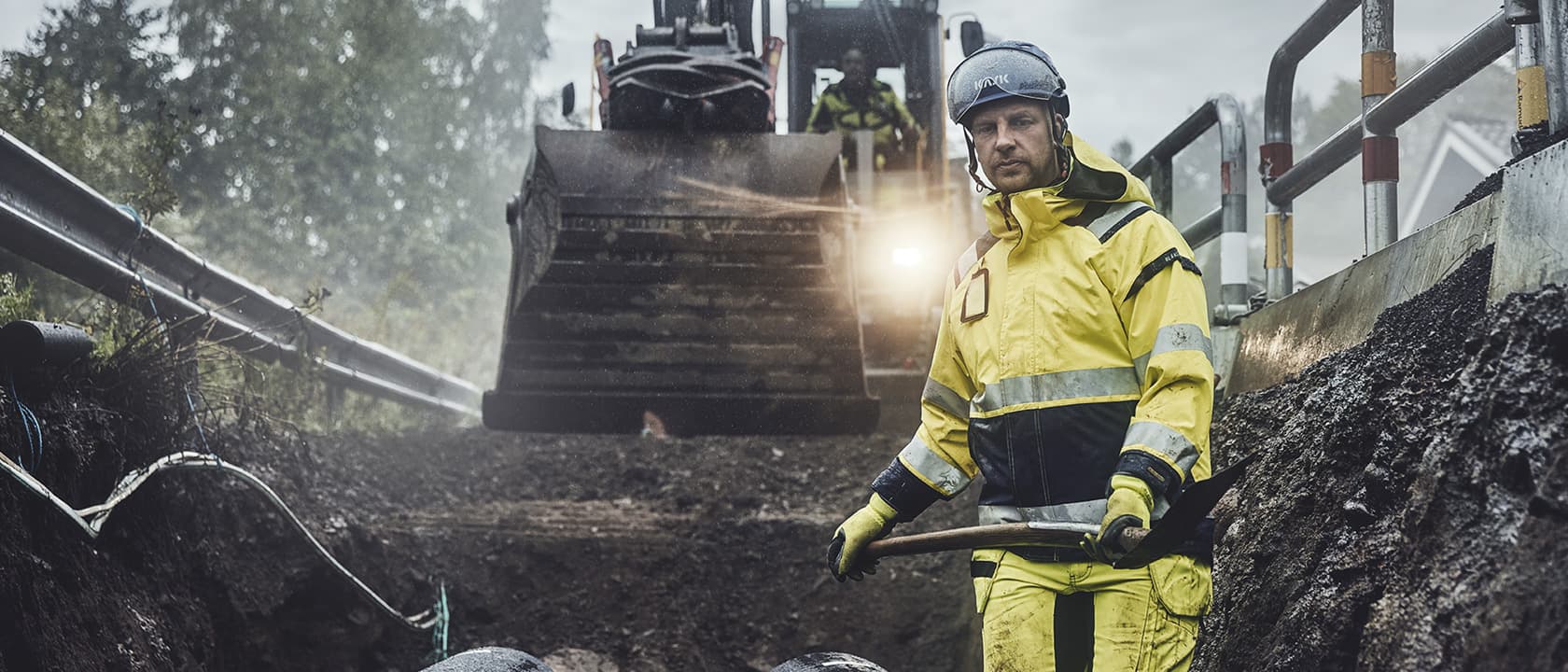 highvis_1680x720