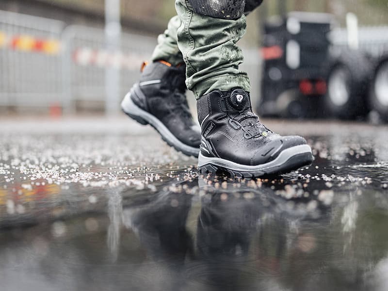 Shoes_RainCraftsmen_2455